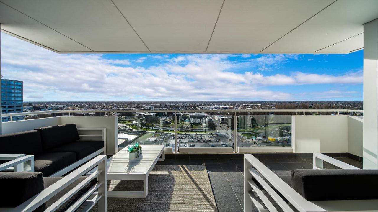 Central City View With Free Valet Parking Christchurch Exterior photo