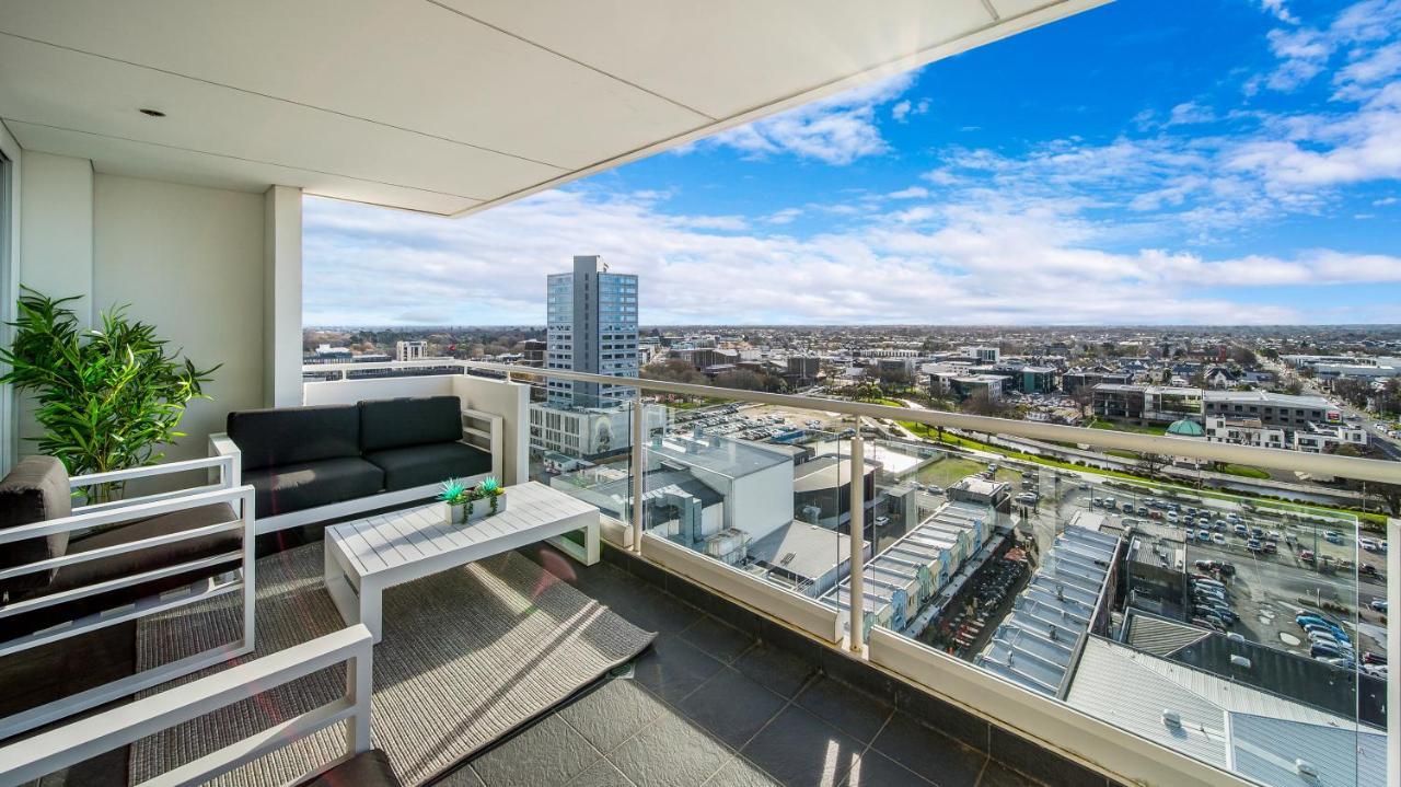 Central City View With Free Valet Parking Christchurch Exterior photo