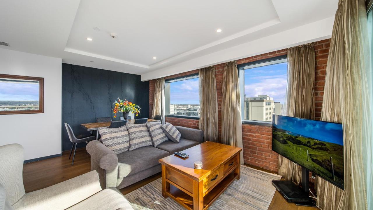 Central City View With Free Valet Parking Christchurch Exterior photo