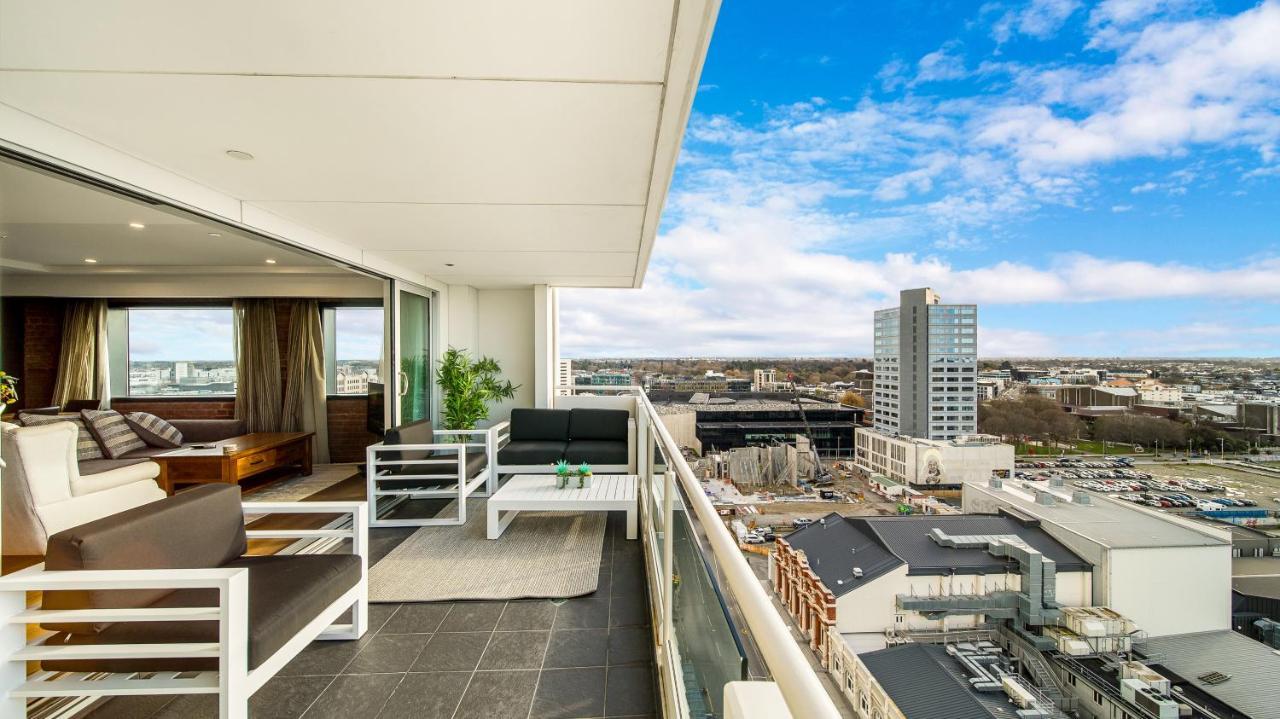 Central City View With Free Valet Parking Christchurch Exterior photo
